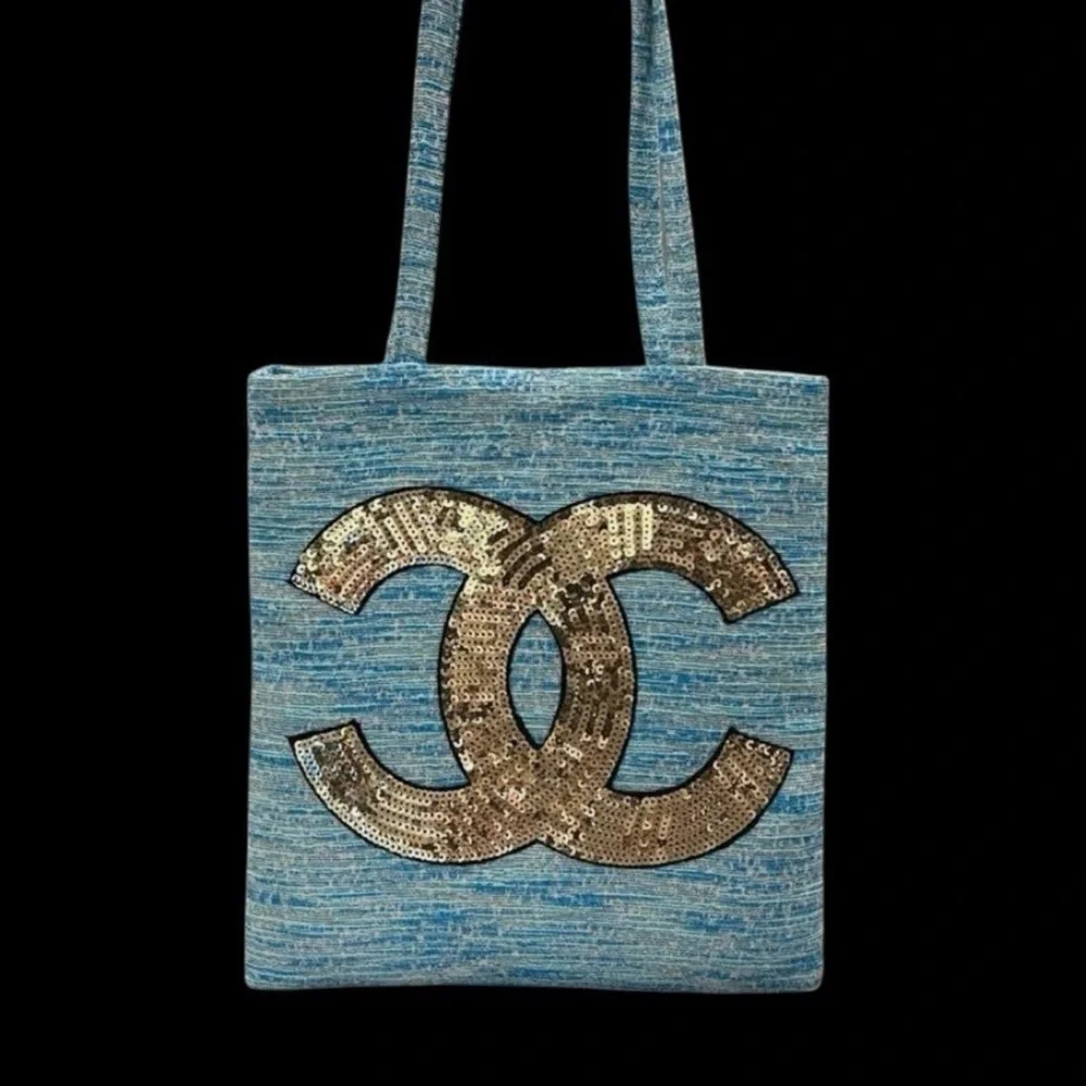 New In Bag Chanel VIP Blue & Metallic Gold Tweed Gold Sequin CC Tote Bag. - Picture 3 of 6